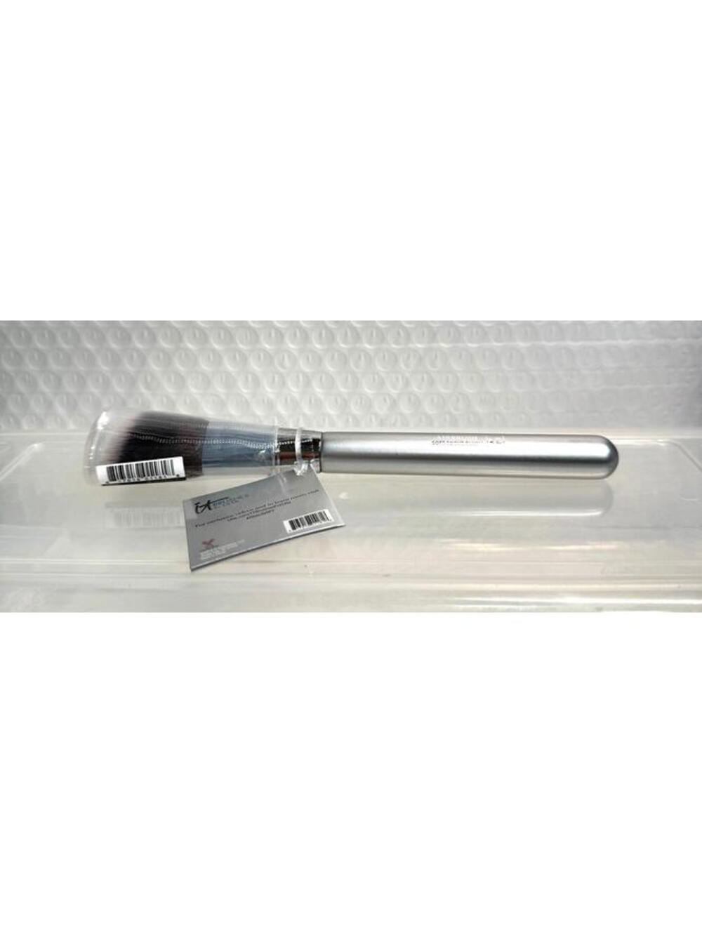 113 It Cosmetics Airbrush Soft Focus Blush Brush #113 - Picture 3 of 3